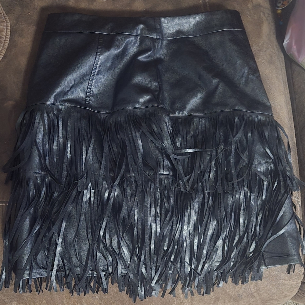 Willow Boutique New Black Fringe Leather Skirt Medium